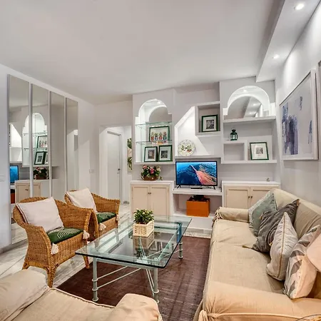 2045 Golden Steps From The Sea