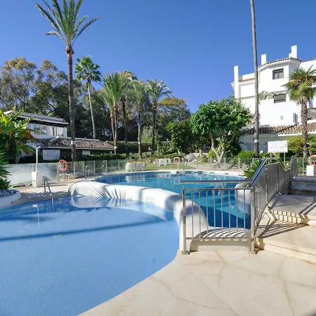 2045 Golden Steps From The Sea Daire Marbella