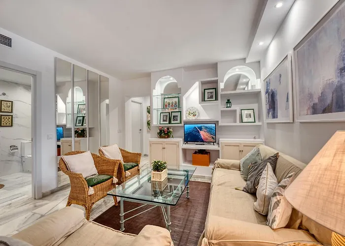 2045 Golden Steps From The Sea